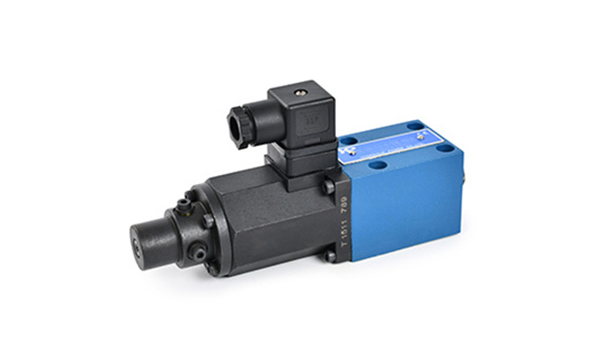 在启动使用高频响比例阀之前应完成哪些准备步骤？